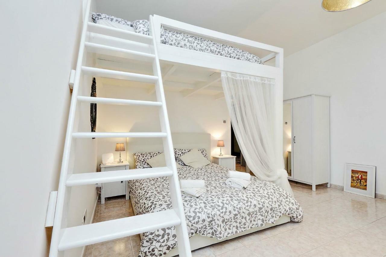 Bbhome Trastevere Station White Chic Apartment ローマ エクステリア 写真